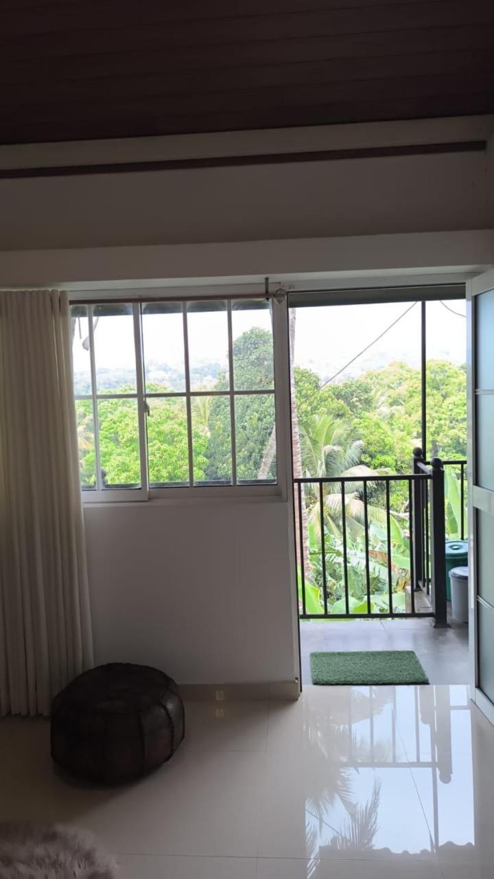 City Breeze Residence Kandy Exterior photo